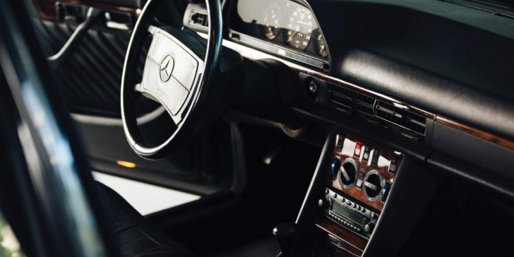 Mercedes 560 Wagon: A carrinha que Estugarda não construiu! 21