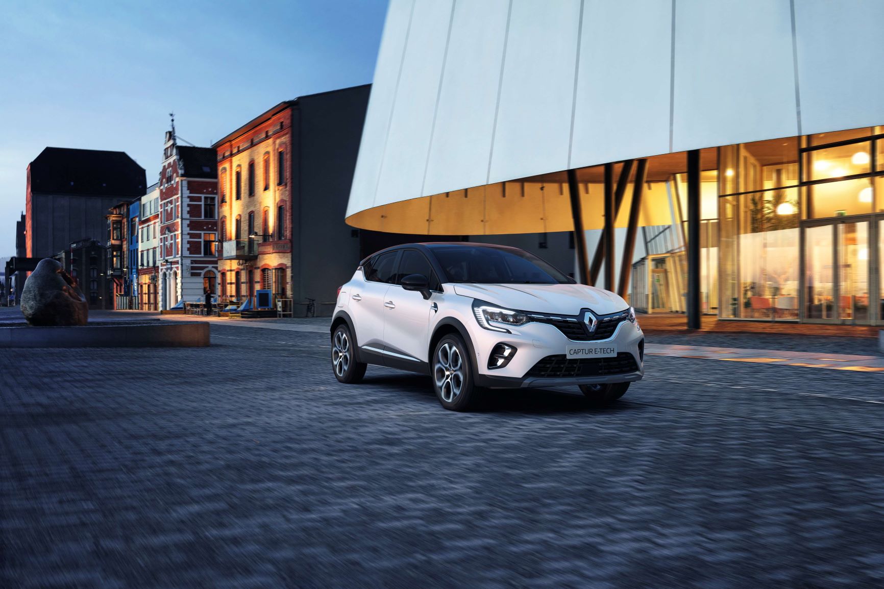 Novos Renault Clio E-TECH Hybrid e Captur E-TECH Plug-In Hybrid já têm preços! 18