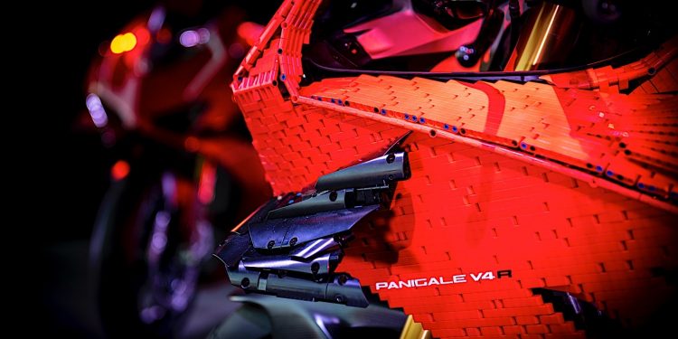 A Ducati Panigale em Lego é o sonho de qualquer criança crescida! 18
