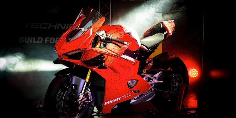 A Ducati Panigale em Lego é o sonho de qualquer criança crescida! 17