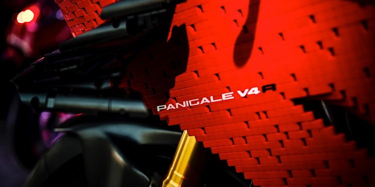A Ducati Panigale em Lego é o sonho de qualquer criança crescida! 29