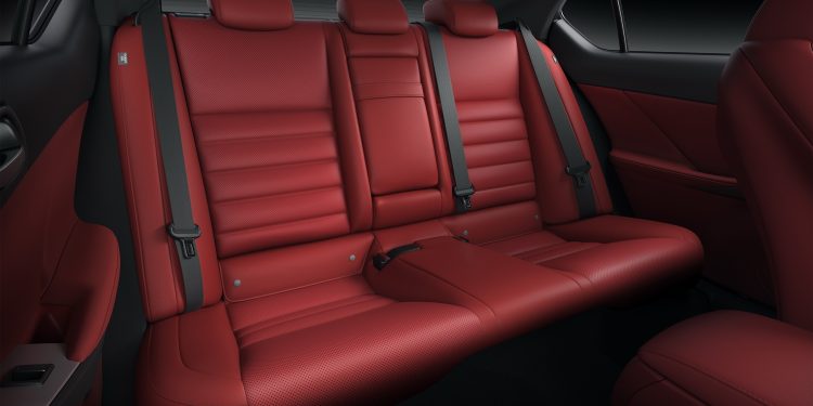 Lexus IS recebe um facelift profundo para 2021! 49