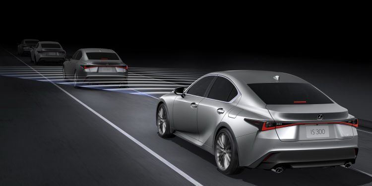 Lexus IS recebe um facelift profundo para 2021! 32