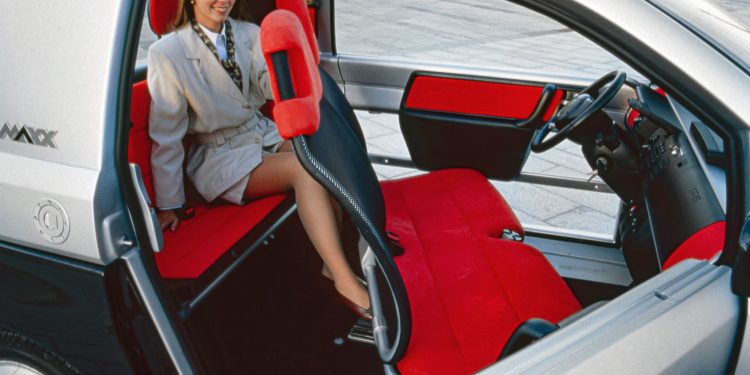 O primeiro motor ‘três em linha’ da Opel estreou-se há 25 anos no MAXX 17 O primeiro motor ‘três em linha’ da Opel estreou-se há 25 anos no MAXX 17