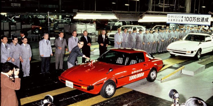 As notáveis estreias mundiais desenvolvidas pela Mazda 38