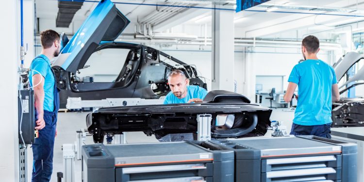 RIMAC estreia linha de produção para o Rimac Concept Two! 20