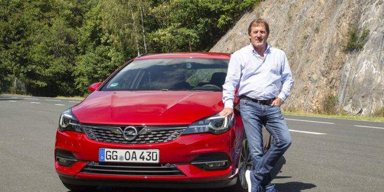 Joachim Winkelhock celebra 20 Anos na Opel 13
