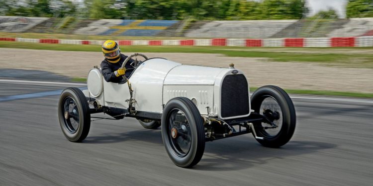 Joachim Winkelhock celebra 20 Anos na Opel 19