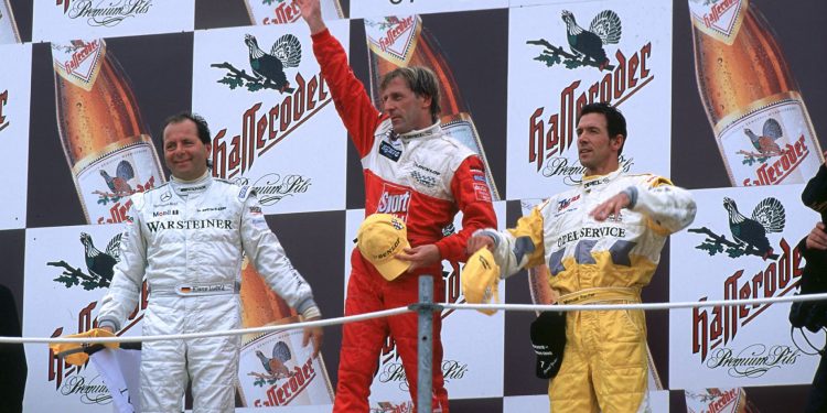 Joachim Winkelhock celebra 20 Anos na Opel 21