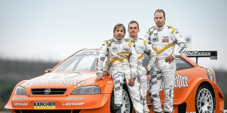 Joachim Winkelhock celebra 20 Anos na Opel 24