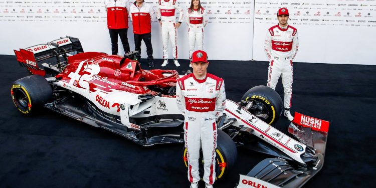 Alfa Romeo Giulia GTA junta-se a Antonio Giovinazzi na Áustria para o recomeço do campeonato de Fórmula 1 13