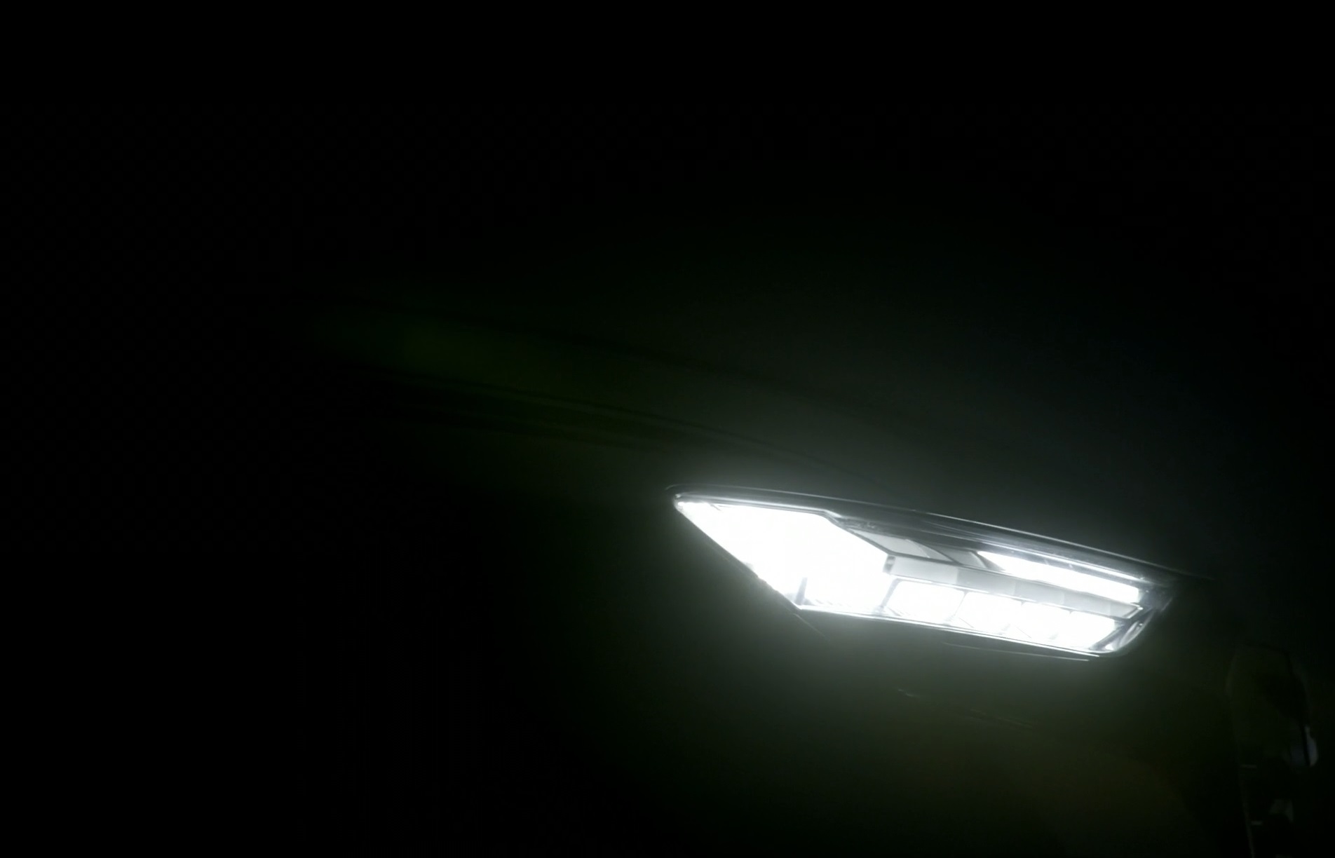Audi Q4 Sportback E-TRON será revelado hoje! 16