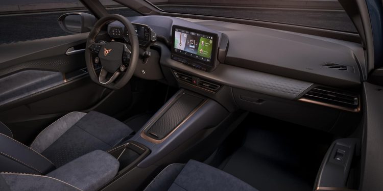 Nasce o primeiro veículo totalmente elétrico da CUPRA 14