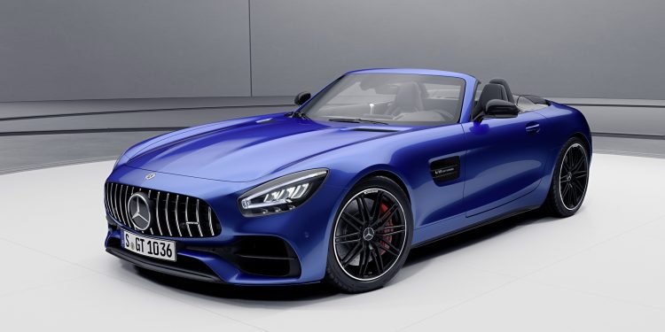 Mercedes oferece potência à "versão de entrada" do Mercedes AMG GT! 26