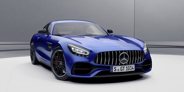Mercedes oferece potência à "versão de entrada" do Mercedes AMG GT! 25
