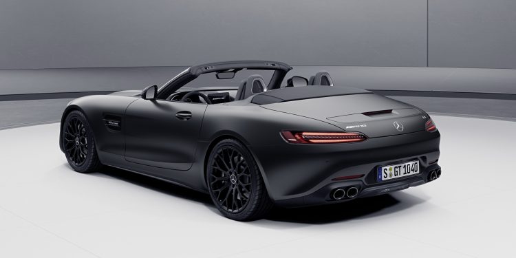 Mercedes oferece potência à "versão de entrada" do Mercedes AMG GT! 22