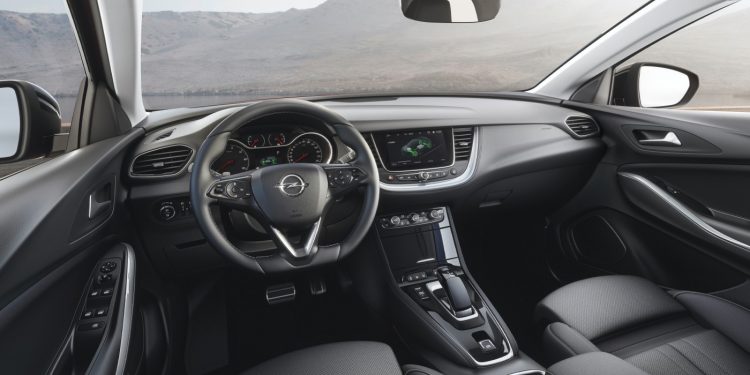 Opel Grandland X Hybrid de tração dianteira já está em Portugal 13