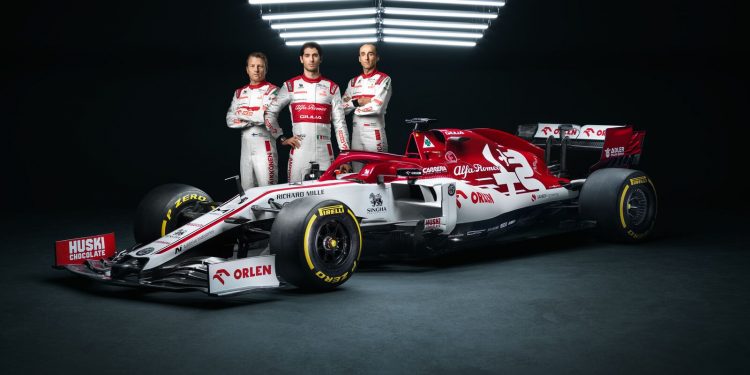 Alfa Romeo Giulia GTA junta-se a Antonio Giovinazzi na Áustria para o recomeço do campeonato de Fórmula 1 15