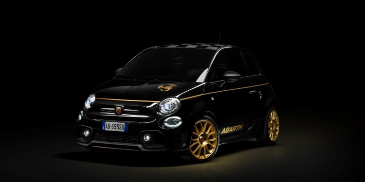Novos Abarth 595 Scorpioneoro e Abarth 595 Monster Energy Yamaha, as duas almas da Abarth 23