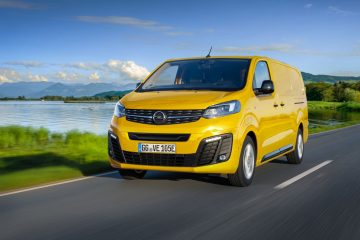 Opel anuncia preços do novo furgão elétrico Vívaro-e 25