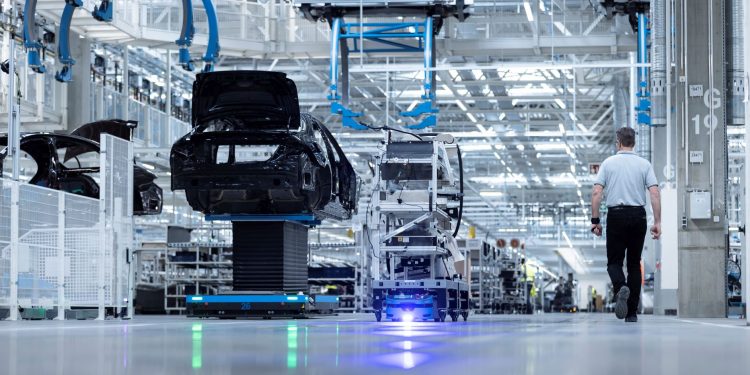 Inauguração oficial da Factory 56 e início da produção do novo Mercedes-Benz Classe S 15