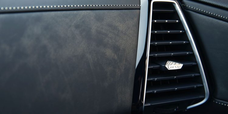 DS7 Crossback Louvre Edition pretende partir corações! 24