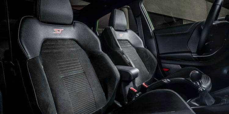 Ford Puma ST foi revelado e promete colar olhos à nuca! 48