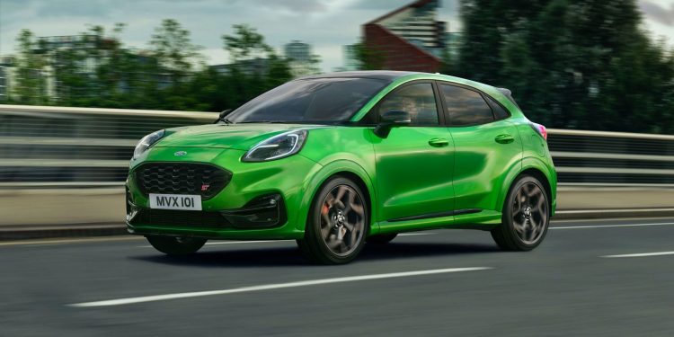 Ford Puma ST foi revelado e promete colar olhos à nuca! 33