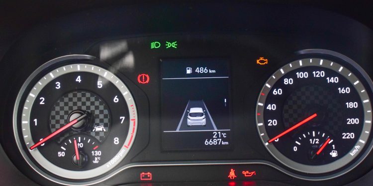 Hyundai i10 1.0 MPI: O citadino que quer ser utilitário! 35