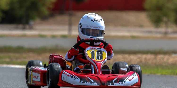 Lourenço Antunes inicia-se no campeonato nacional de Karting com apenas 5 anos! 19