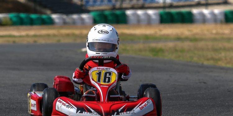 Lourenço Antunes inicia-se no campeonato nacional de Karting com apenas 5 anos! 13