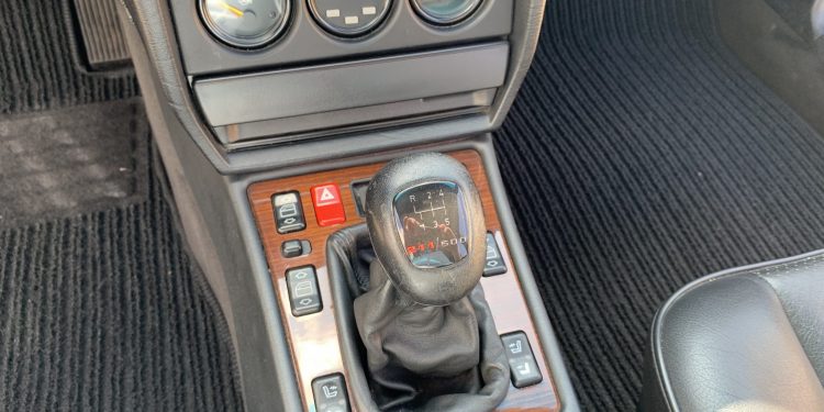 Um raro Mercedes 190E 2.5-16 Evolution II vai a leilão! 23