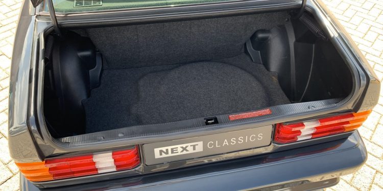 Um raro Mercedes 190E 2.5-16 Evolution II vai a leilão! 28