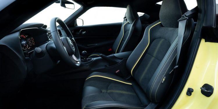 Nissan Z Proto chega com motor V6 Twin-Turbo e caixa manual! 20
