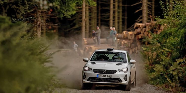 Novo Opel Corsa Rally4 preparado para o arranque em 2021 15