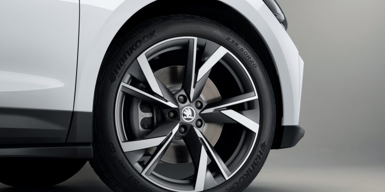 Skoda Enyaq iV revelado com 510km de autonomia sem emissões! 41