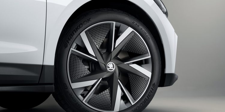 Skoda Enyaq iV revelado com 510km de autonomia sem emissões! 42