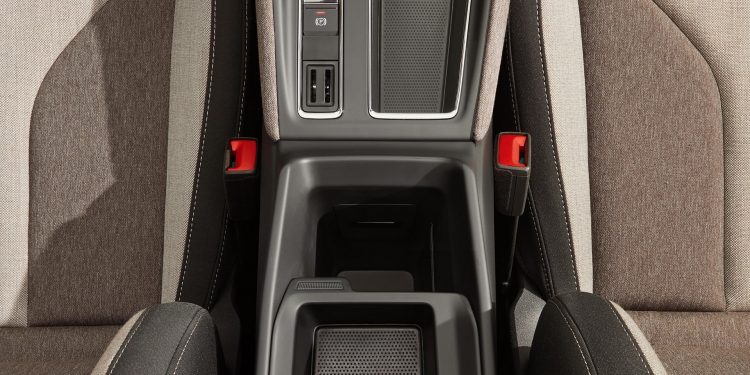 Skoda Enyaq iV revelado com 510km de autonomia sem emissões! 47