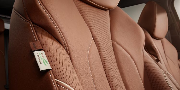 Skoda Enyaq iV revelado com 510km de autonomia sem emissões! 77