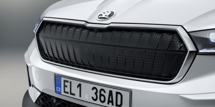 Skoda Enyaq iV revelado com 510km de autonomia sem emissões! 31