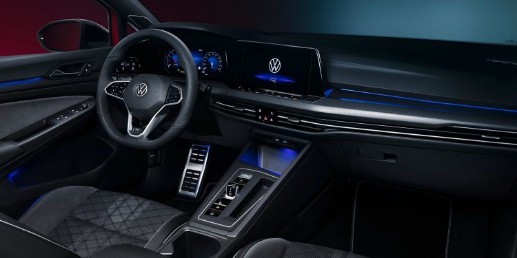 Volkswagen revela Golf Variant e Variant Alltrack! 17