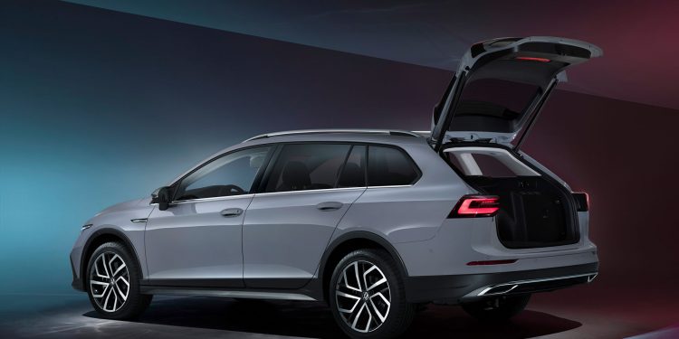 Volkswagen revela Golf Variant e Variant Alltrack! 30