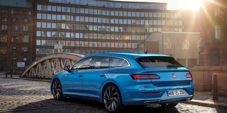 Novo Volkswagen Arteon: estreia da nova carroçaria Shooting Brake - versões eHybrid e R 13