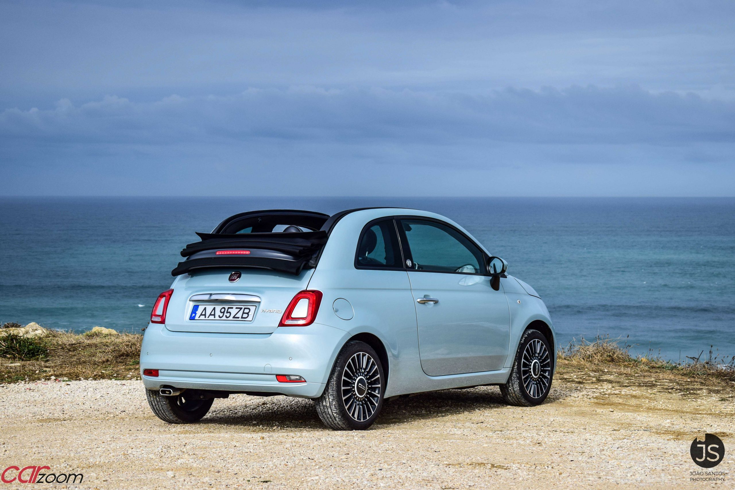 FIAT 500C Hybrid: Um ícone eletrizante! 21