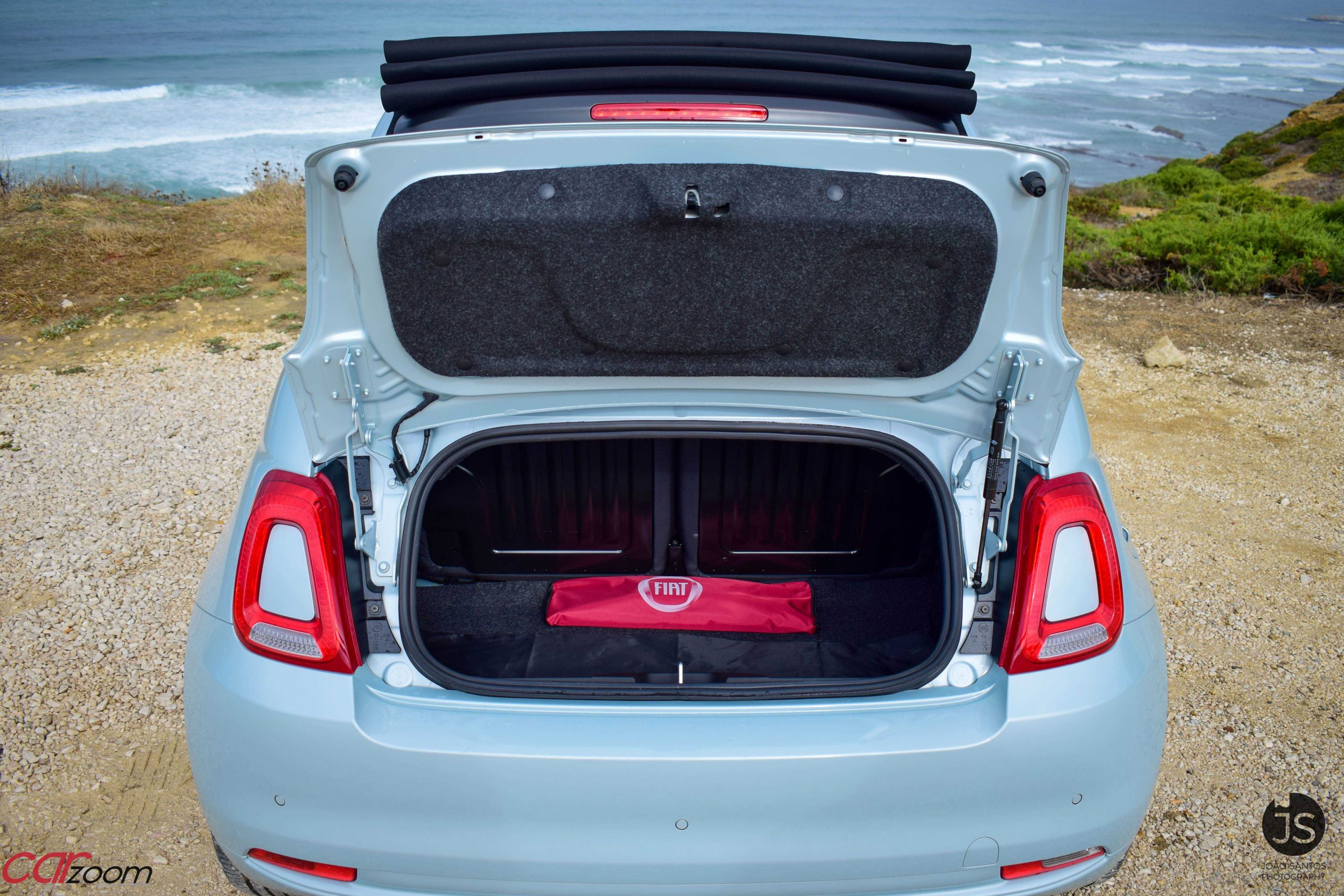 FIAT 500C Hybrid: Um ícone eletrizante! 23