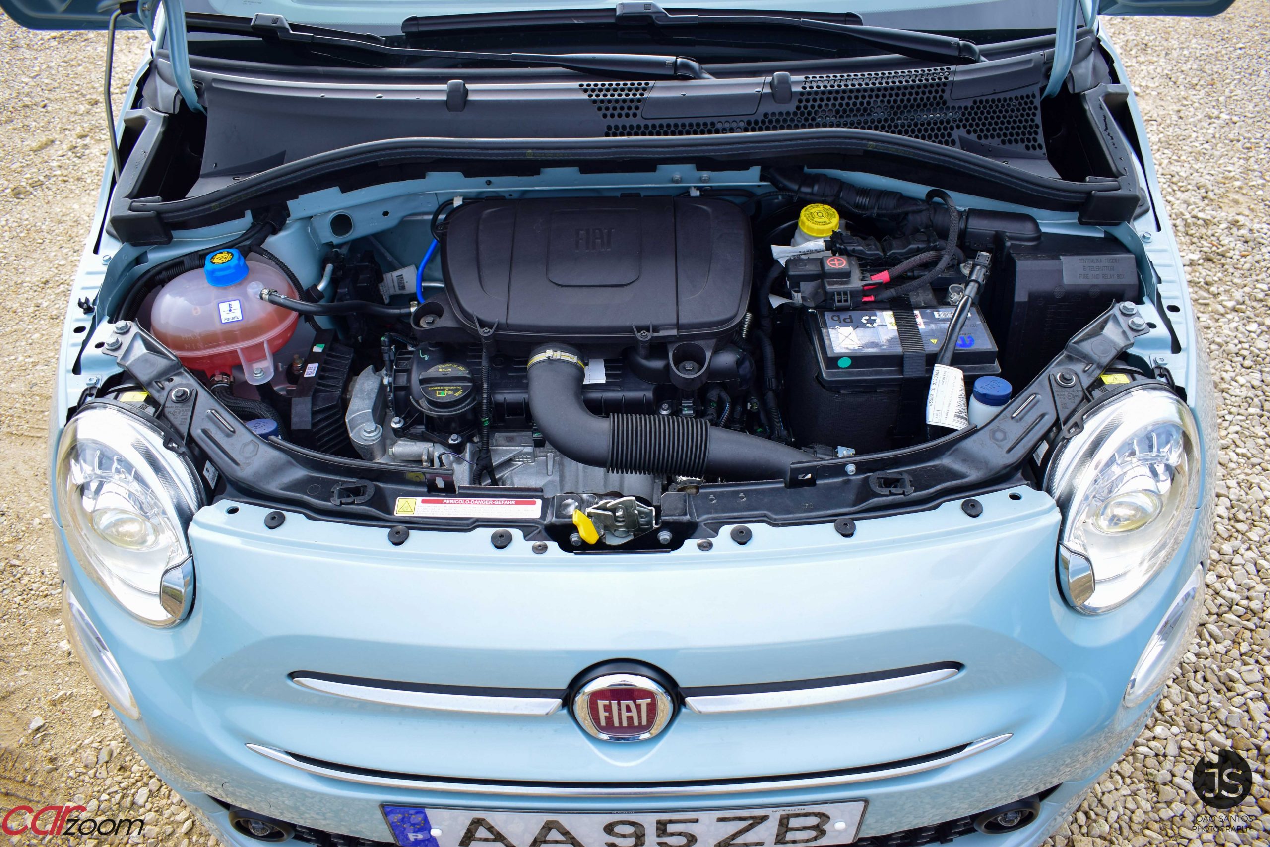 FIAT 500C Hybrid: Um ícone eletrizante! 27