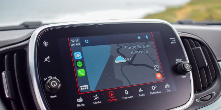 FIAT 500C Hybrid: Um ícone eletrizante! 33