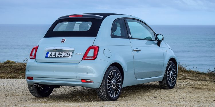 FIAT 500C Hybrid: Um ícone eletrizante! 29