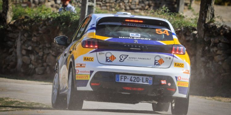 17 PEUGEOT 208 Rally 4 no Rali Vidreiro/Centro de Portugal 13