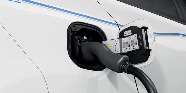 Novo Renault TWINGO Electric: o automóvel elétrico mais acessível do mercado 13